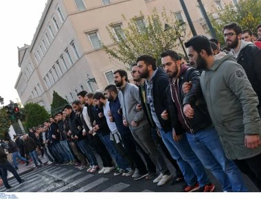 Το Ποτάμι για προπηλακισμούς: «Οσοι τραμπουκίζουν αρνούνται το νόημα της εξέγερσης»